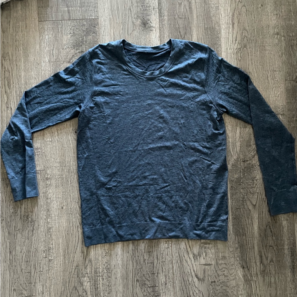 Lululemon Swiftly Relaxed Fit long sleeve